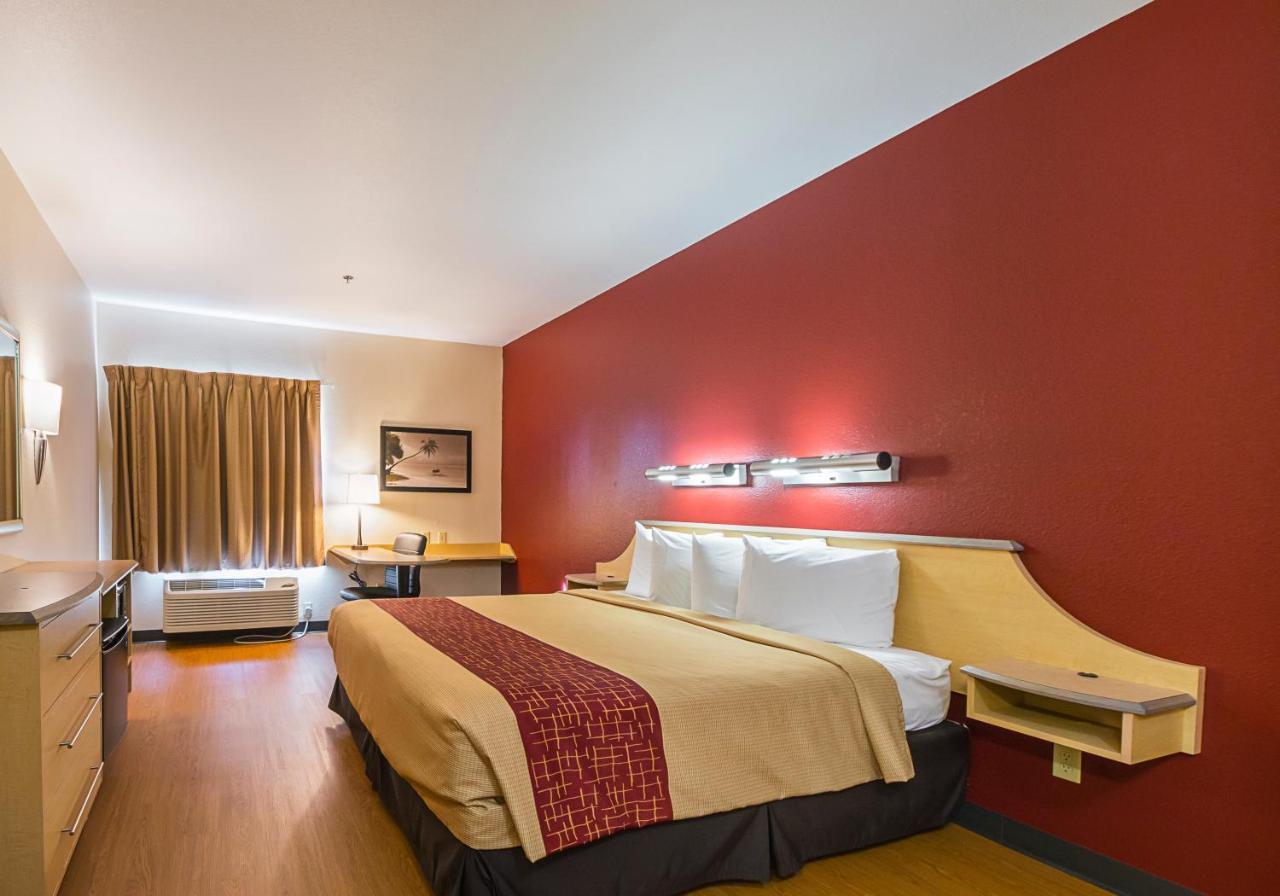 Red Roof Inn & Suites Corpus Christi Extérieur photo