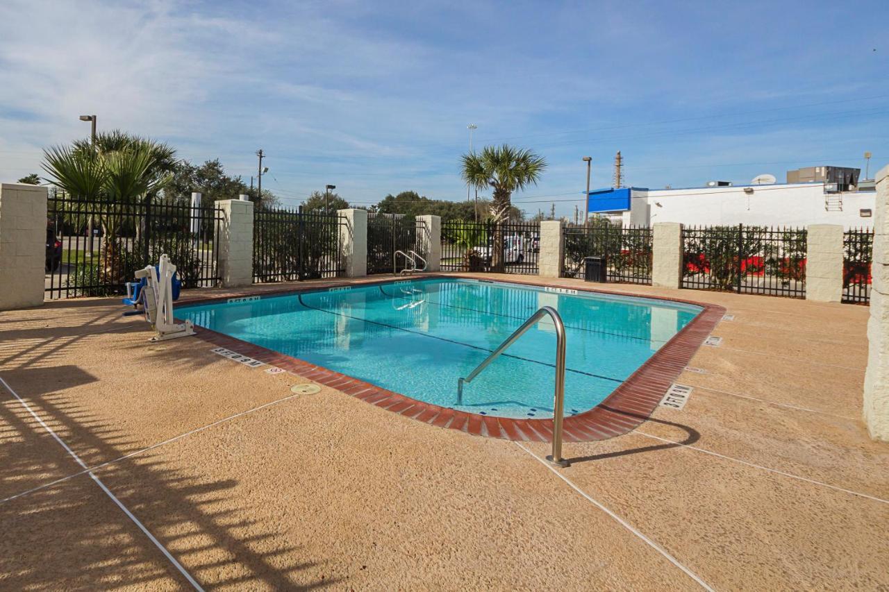 Red Roof Inn & Suites Corpus Christi Extérieur photo